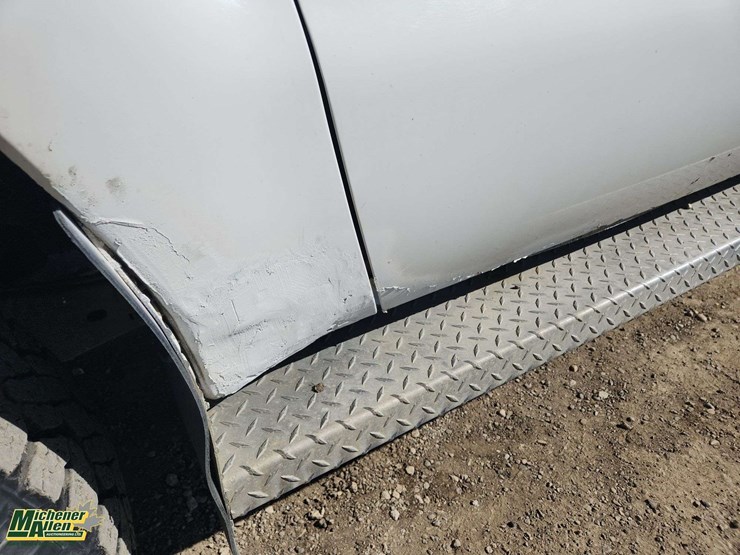2011-ford-f350-image-37