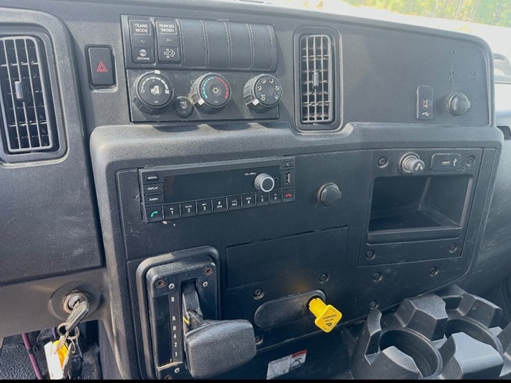 2019-international-mv607-image-7