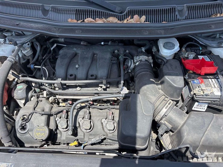 2015-ford-explorer-image-6