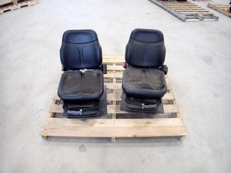 qty-of-(2)-cobo-tractor-seats-image-1
