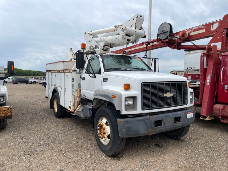 #1303-•-1999-chevrolet-boom-truck-**non-runner**(has-mn-title)-image-7