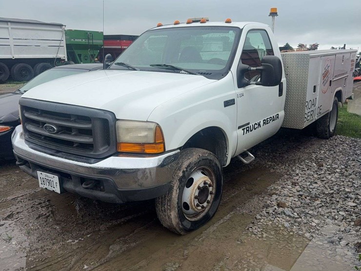 2000-ford-f550-image-1