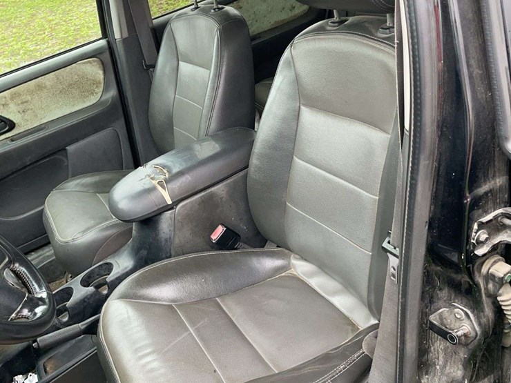 2004-ford-escape-image-8