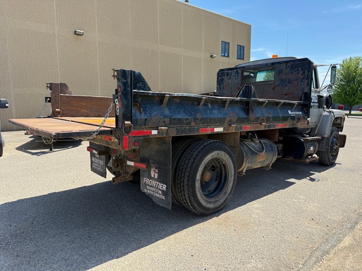 1993-ford-l8000-image-5