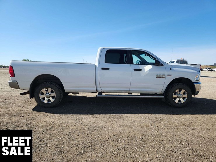 2015-dodge-2500-image-9