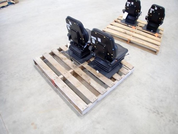 qty-of-(2)-cobo-tractor-seats-image-3