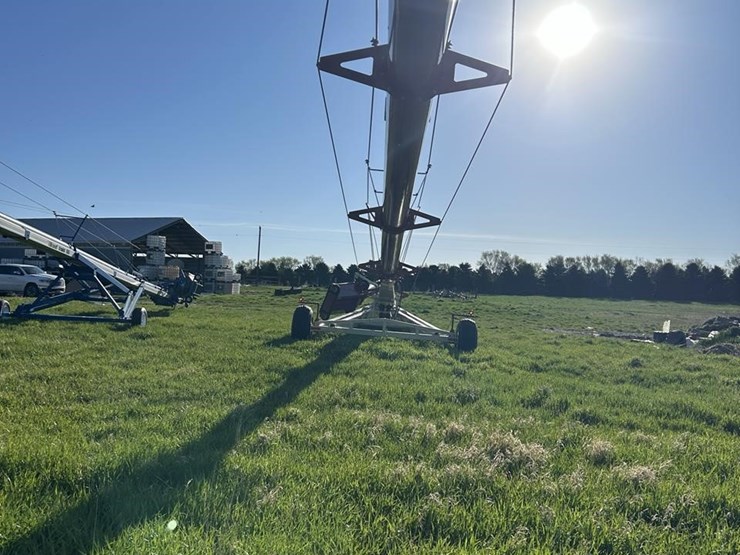 buhler-farm-king-16104-image-12