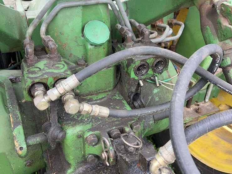john-deere-2940-image-12