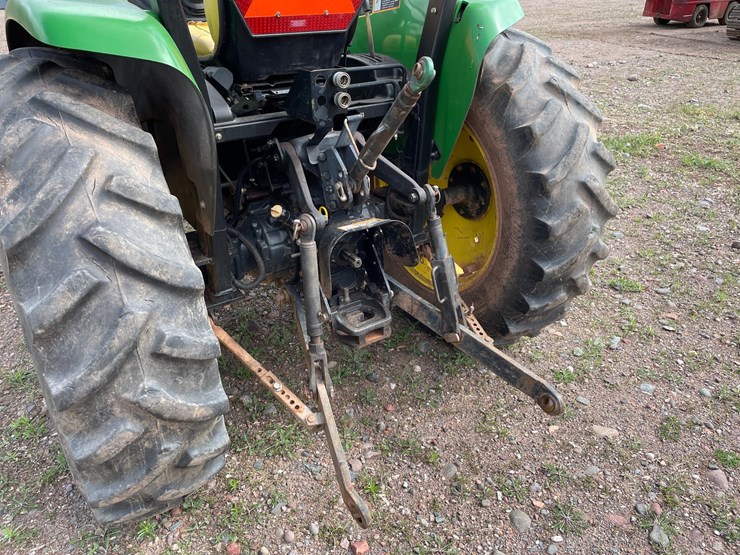 2005-john-deere-4120-image-21