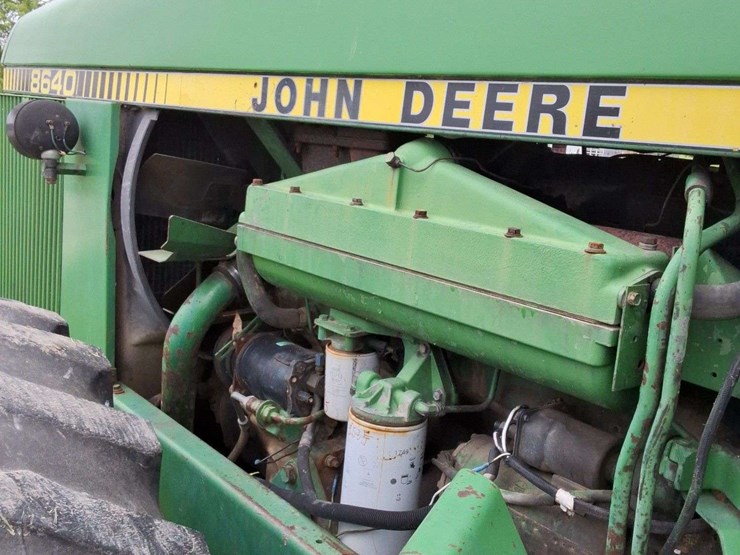 john-deere-8640-image-17
