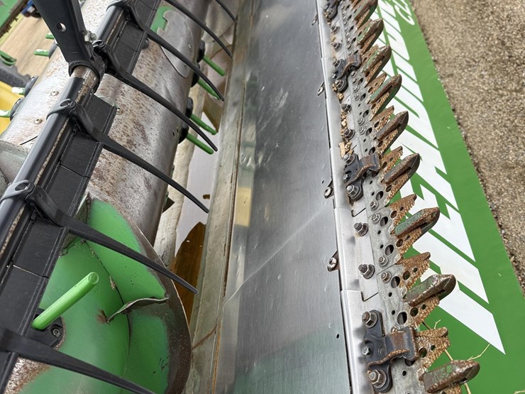 john-deere-635f-image-11