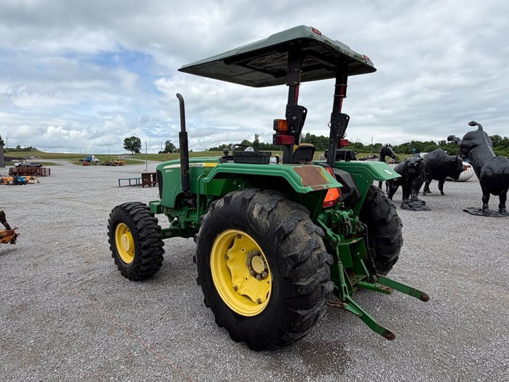 john-deere-5045e-image-4