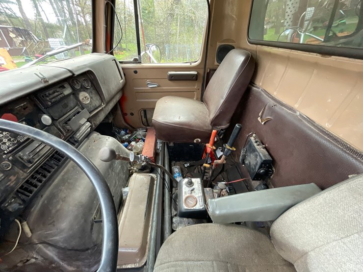 1985-international-s2600-image-32
