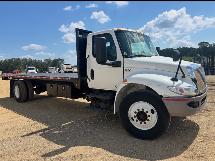 2019-international-mv607-image-1