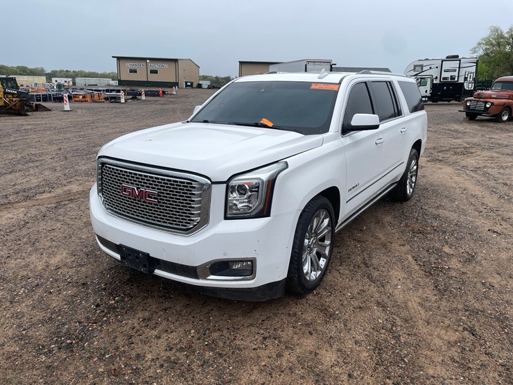 2015-gmc-yukon-denali-image-1
