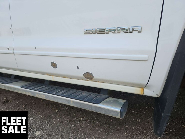 2015-gmc-sierra-1500-image-31