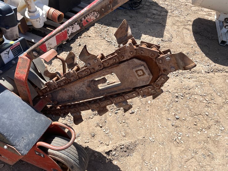 #1018-•-2002-ditch-witch-walk-behind-trencher-image-7