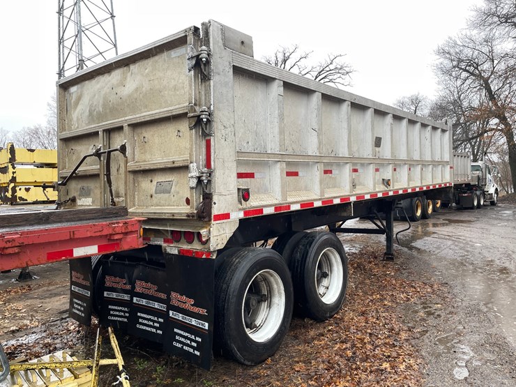 #1210-•-1974-easton-end-dump-trailer-(has-mn-title)-image-4