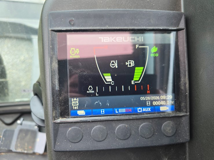 2024-takeuchi-tb290-image-53