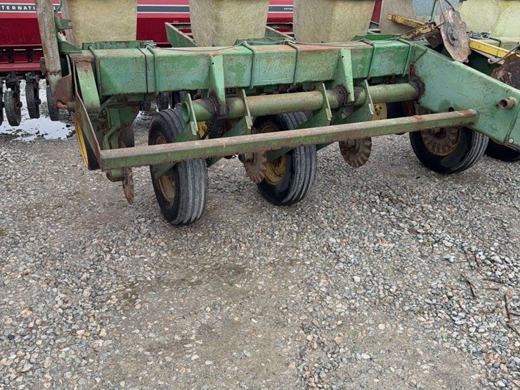 john-deere-7000-image-2