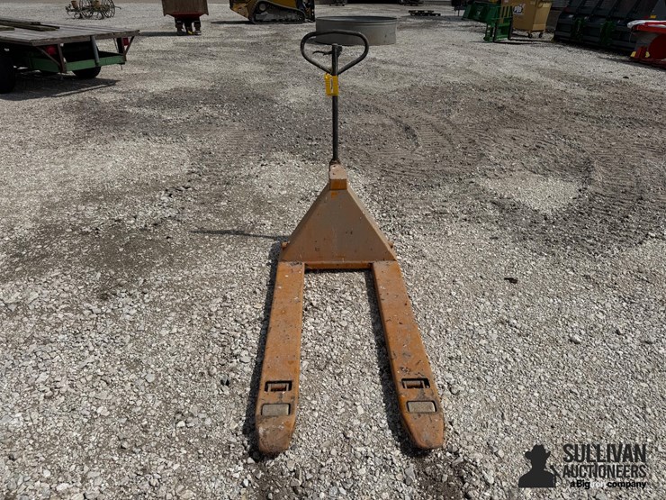 pallet-jack-image-2