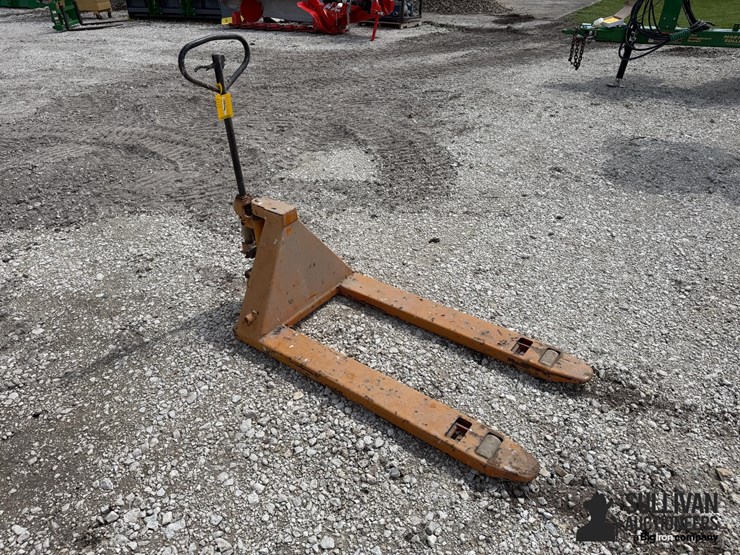 pallet-jack-image-3