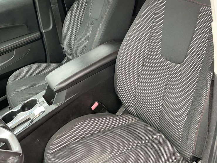 2011-chevrolet-equinox-image-8