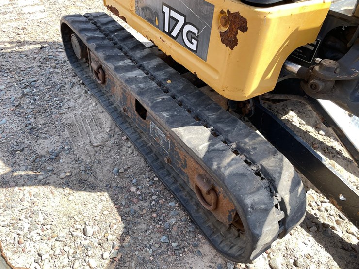 deere-17g-image-15