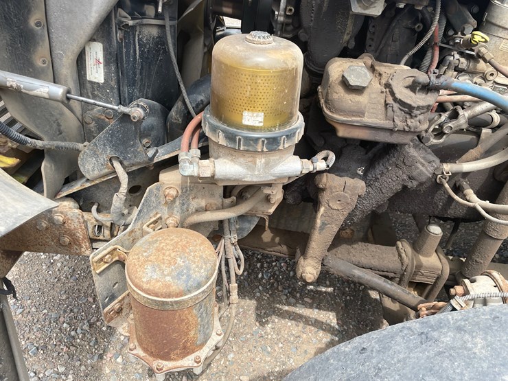 #1319-•-2011-freightliner-dump-truck-(has-mn-title)-image-33