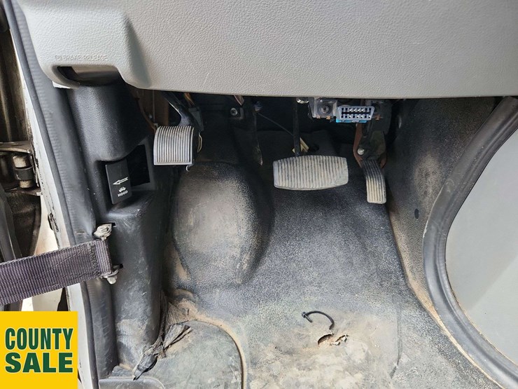 2017-ford-e450-image-34