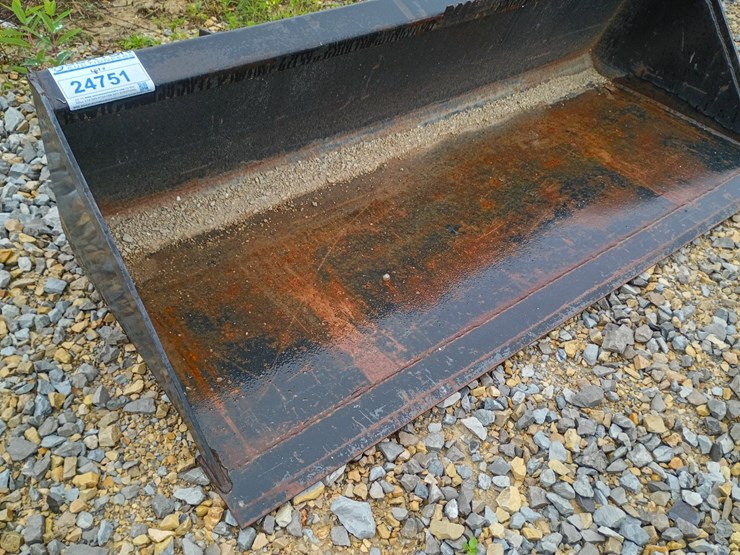 #24751-•-72"-smooth-bucket-skid-steer-attachment-image-5