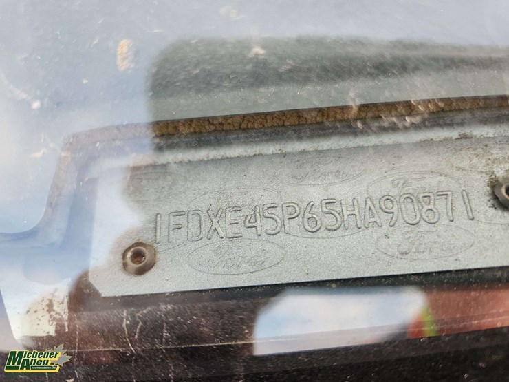 2005-ford-e450-image-39