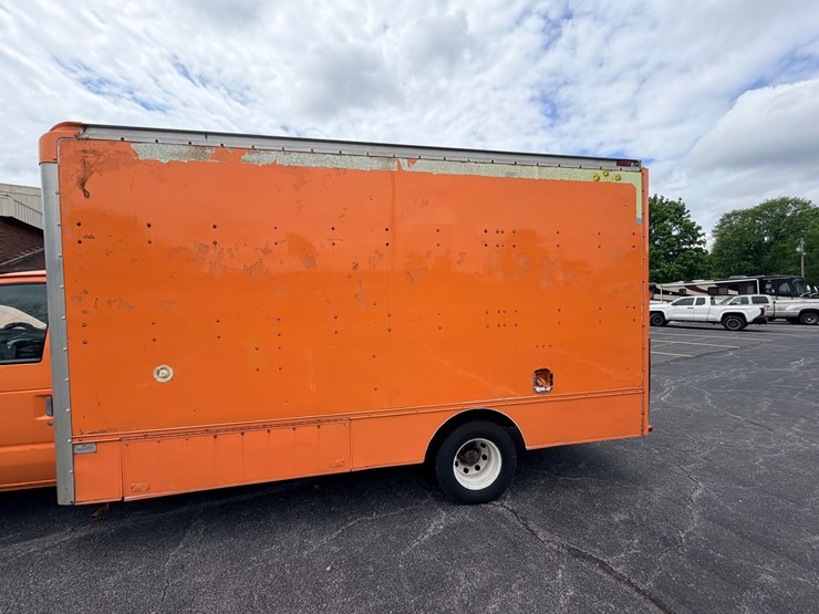 #24061-•-1998-ford-econoline-box-truck-image-47