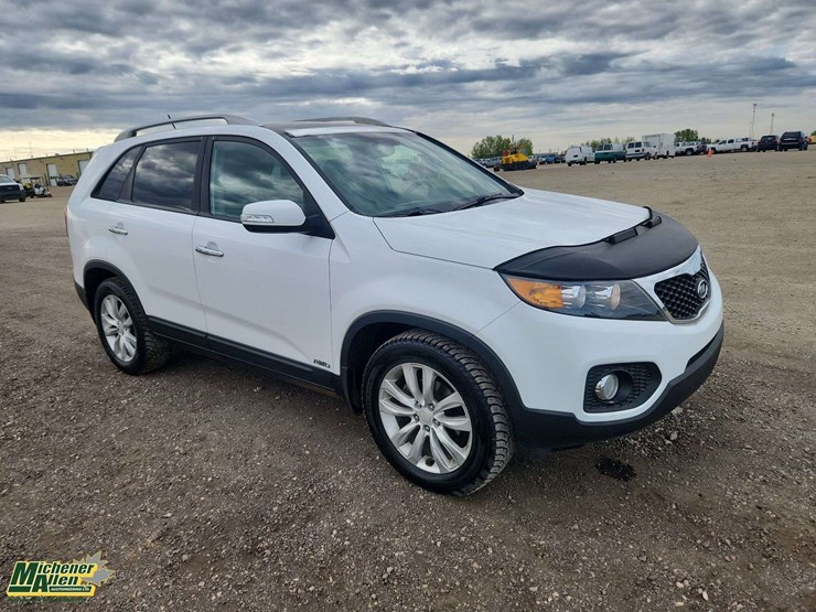 2011-kia-sorento-image-2