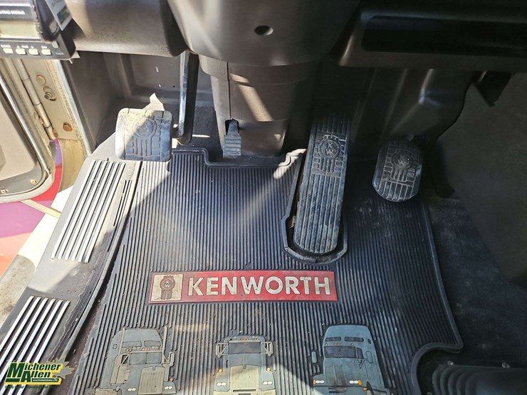 2007-kenworth-t800-image-24