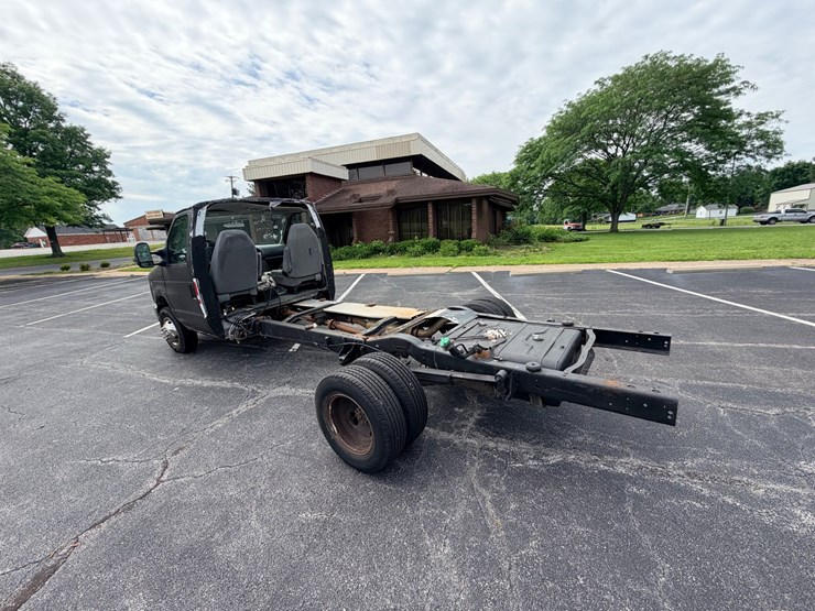 2008-ford-e450-image-6