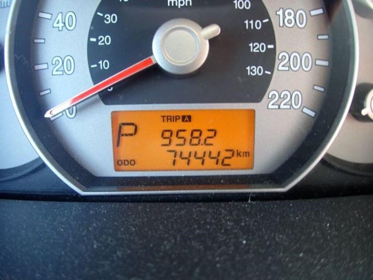 2007-kia-rondo-ex-sport-utility-vehicle-knafg52667-image-10