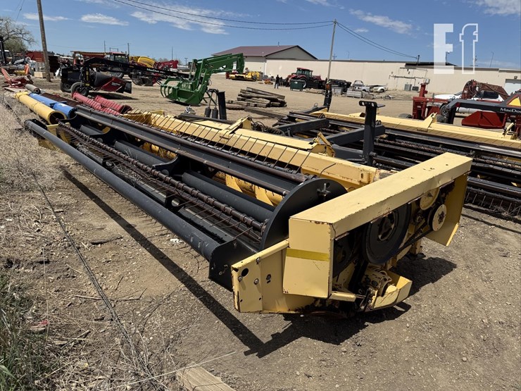 new-holland-2326-image-1
