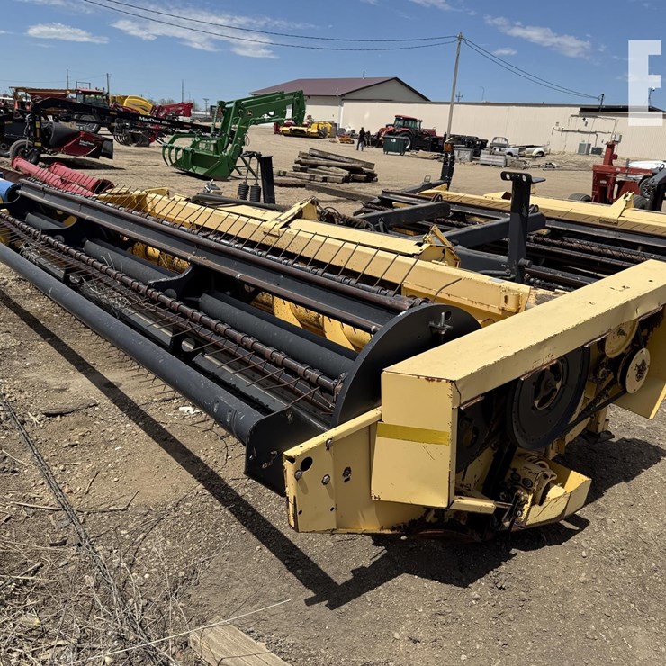 NEW HOLLAND 2326