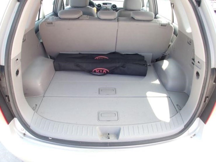 2007-kia-rondo-ex-sport-utility-vehicle-knafg52667-image-31