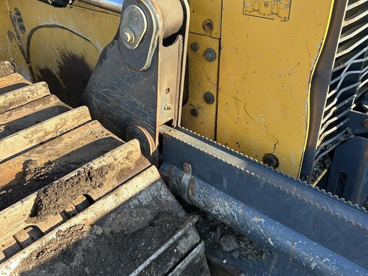 2017-deere-700k-xlt-image-23