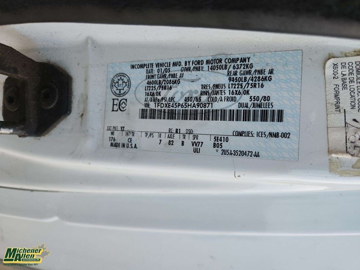 2005-ford-e450-image-40