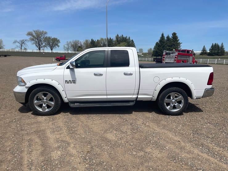 2016-dodge-ram-1500-image-2