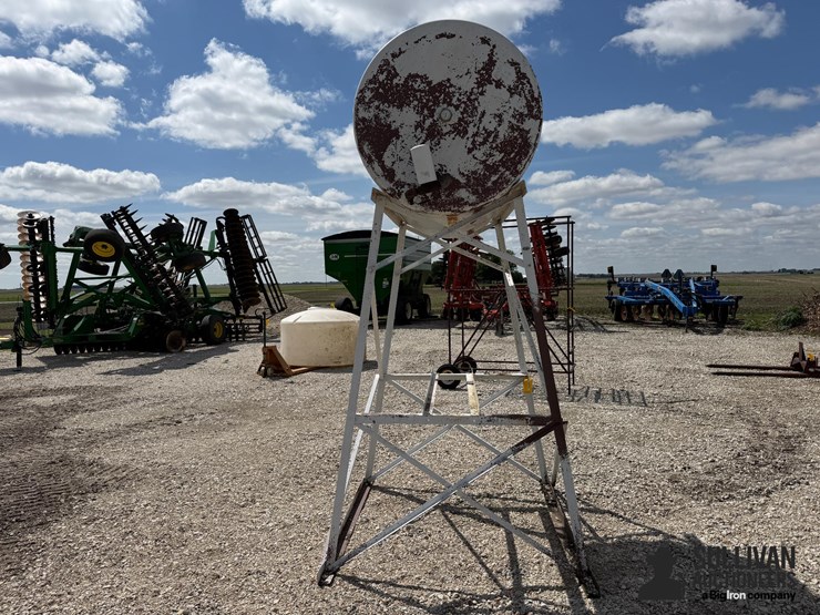200-gal-gravity-feed-fuel-tank-image-2