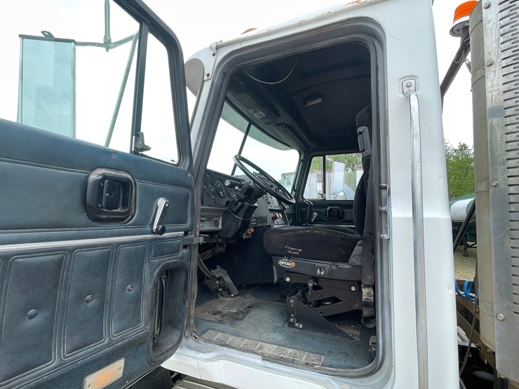 1999-mack-ch600-image-34