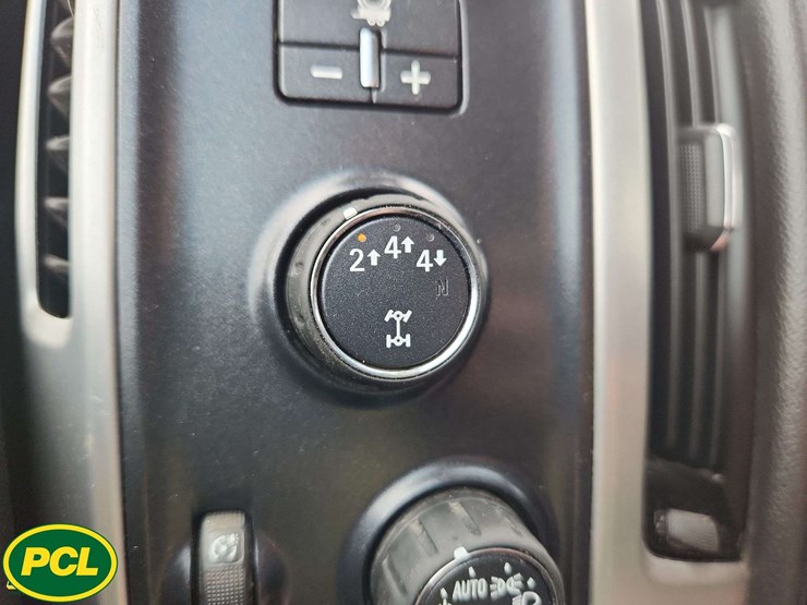 2017-gmc-sierra-2500hd-image-23
