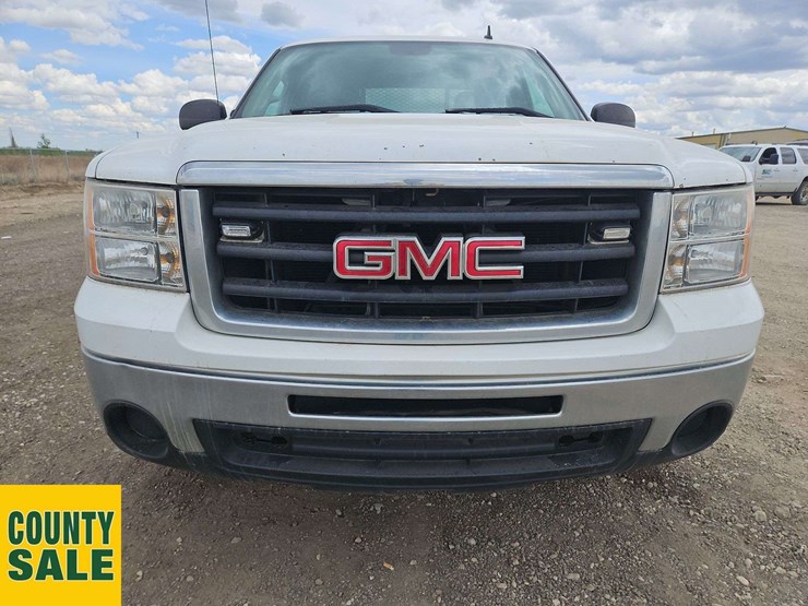 2010-gmc-sierra-1500-image-31