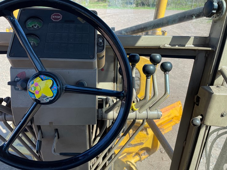1993-deere-772bh-image-53