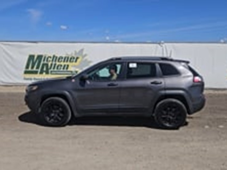 2019-jeep-cherokee-image-5
