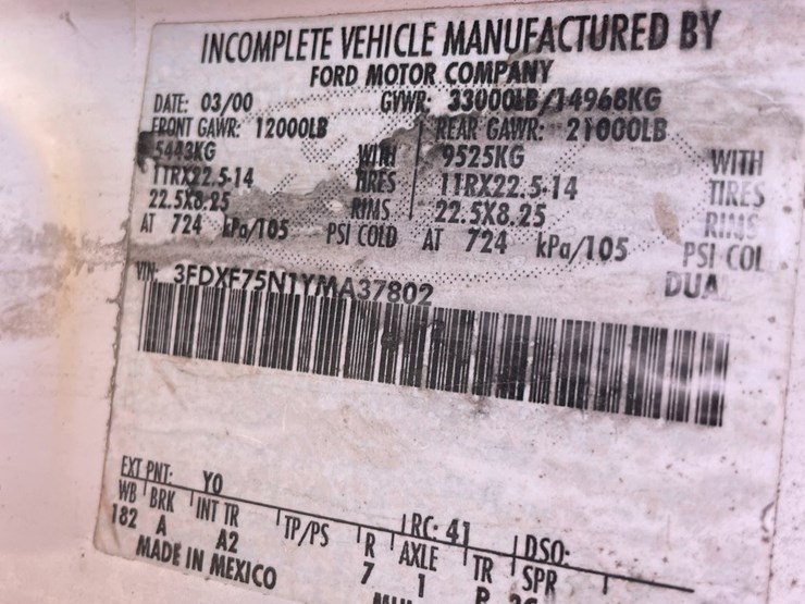 2000-ford-f750-image-29